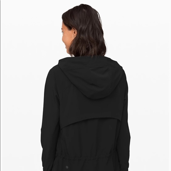 LULULEMON PACK IT UP PIFA JACKET - Picture 2 of 8